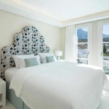 Chalet En Los Naranjos Malaga Villa *