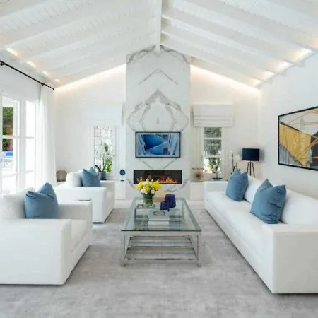 Chalet En Los Naranjos Malaga Marbella