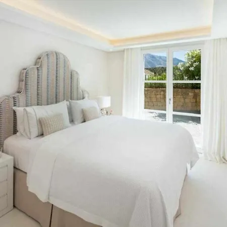 Villa Chalet En Los Naranjos Malaga Marbella